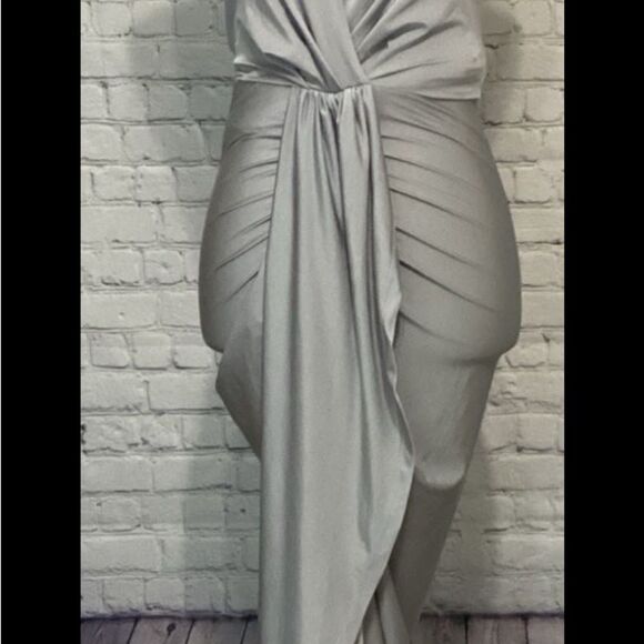 Aeom Dress Women’s Size XS Color Silver Cocktail Dress New with Tags - Picture 5 of 8